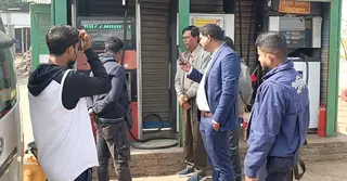 মানিকগঞ্জে ফিলিং স্টেশনকে জরিমানা